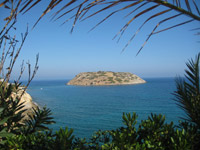 photo of Mochlos island, view from Mochlos Mare parking area